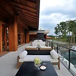Djoglo Luxury Bungalow